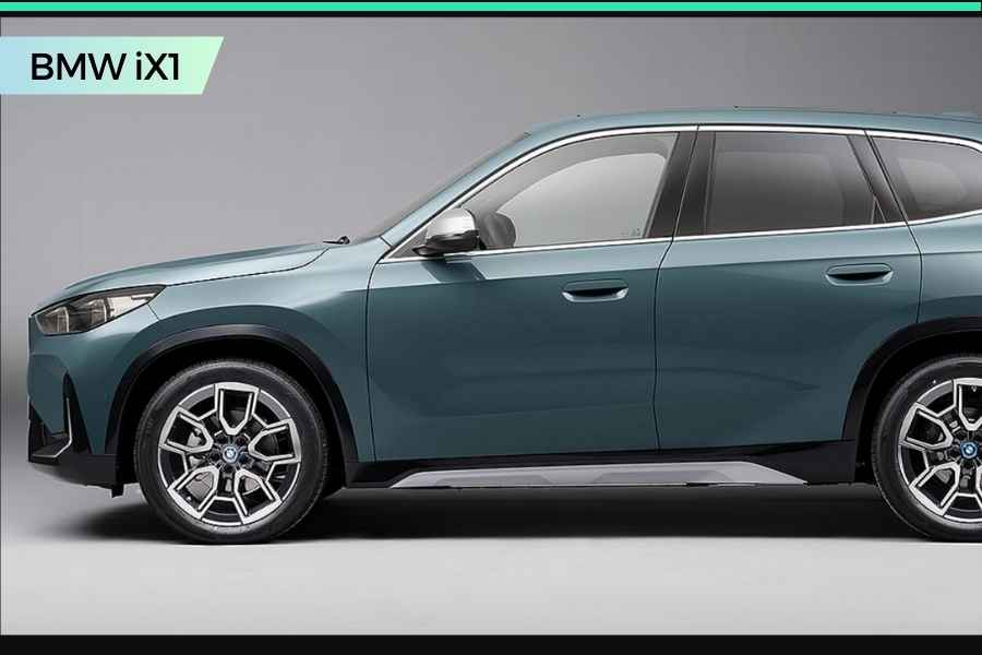 Image of BMW iX1 electric car side view